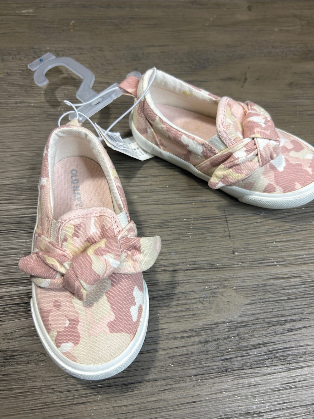 Old Navy Pink Camo Knot Slip-On Sneakers for Kids